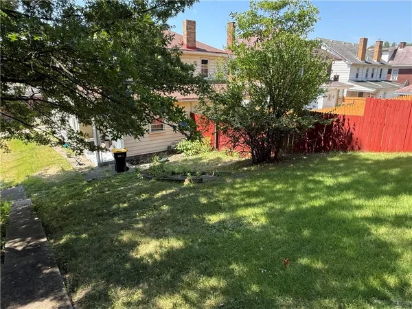 $110,000 | 112 Greydon Avenue, McKees Rocks, PA 15136