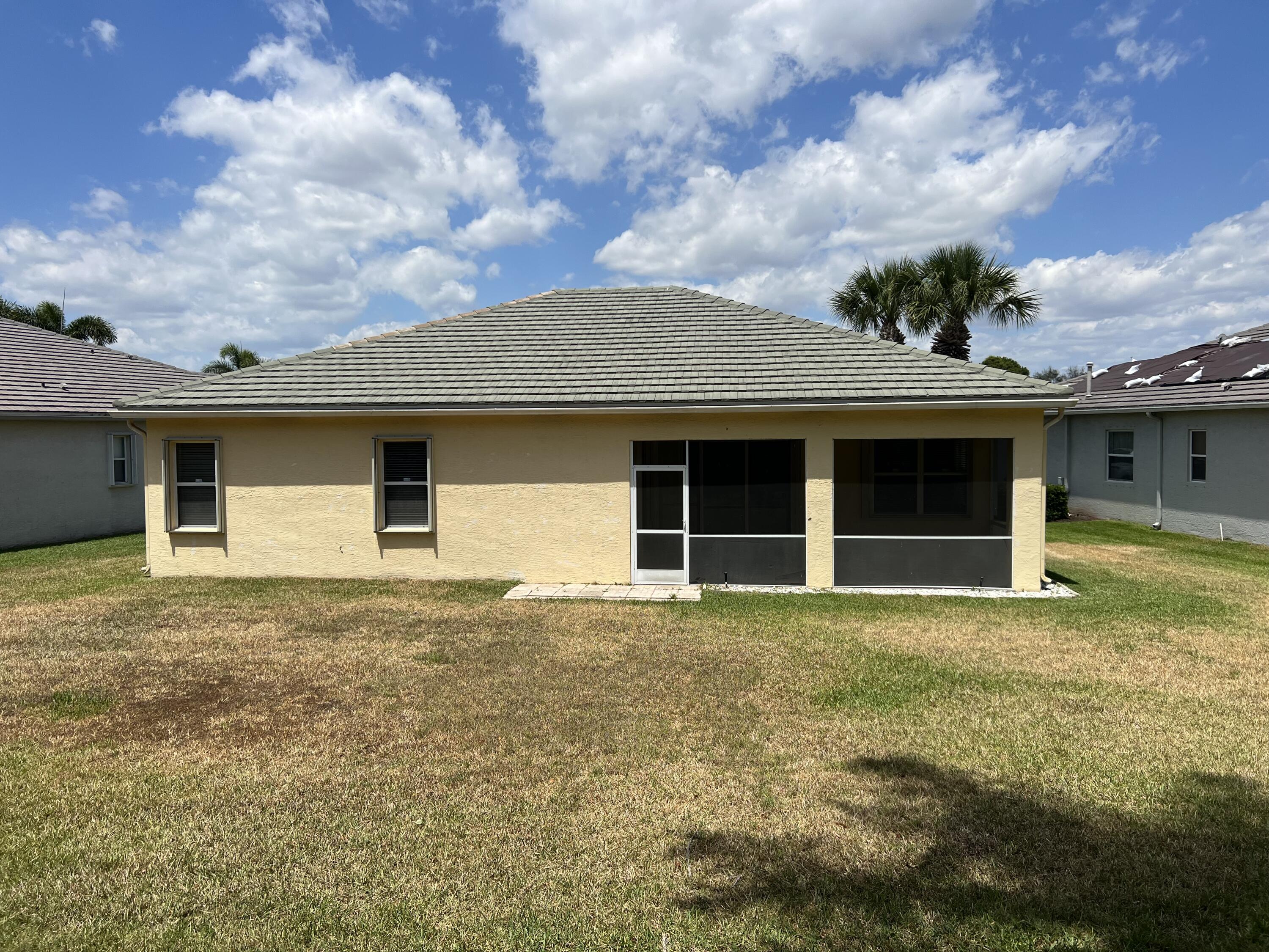 417 Southwest Blue Spring Court Port St. Lucie, FL 34986 - Photo 15 of 20 IMG_7822
