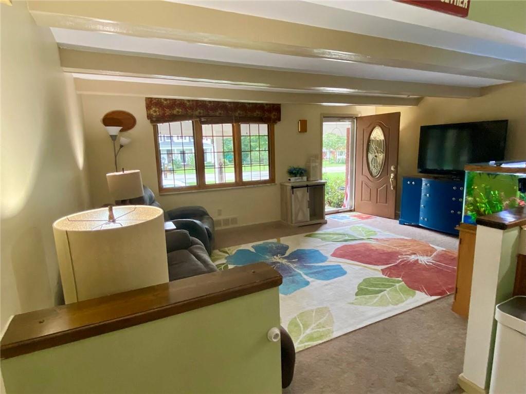 5336 Hardt Road Gibsonia, PA 15044 - Photo 3 of 23 Gallery Image 3