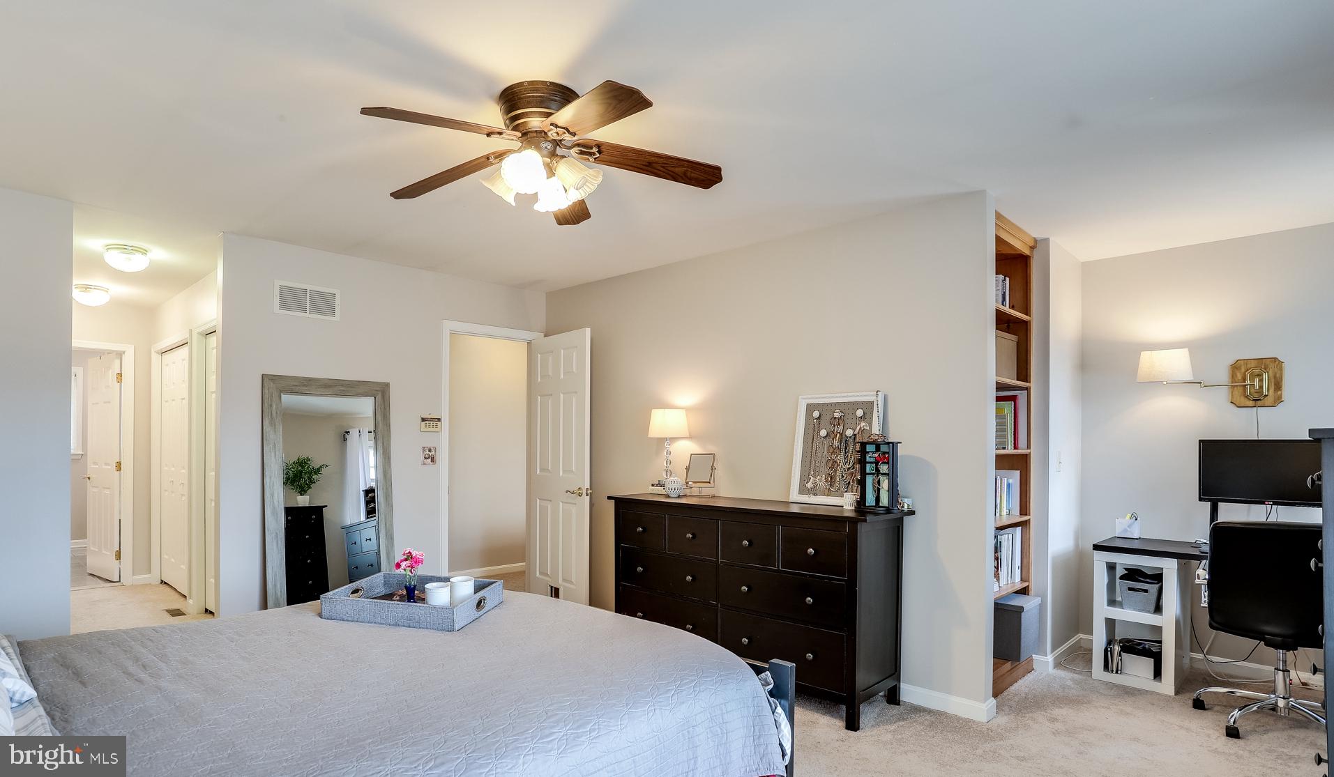 3013 Dunbrin Road Baltimore, MD 21222 - Photo 23 of 40 Master Bedroom has great closets & office nook
