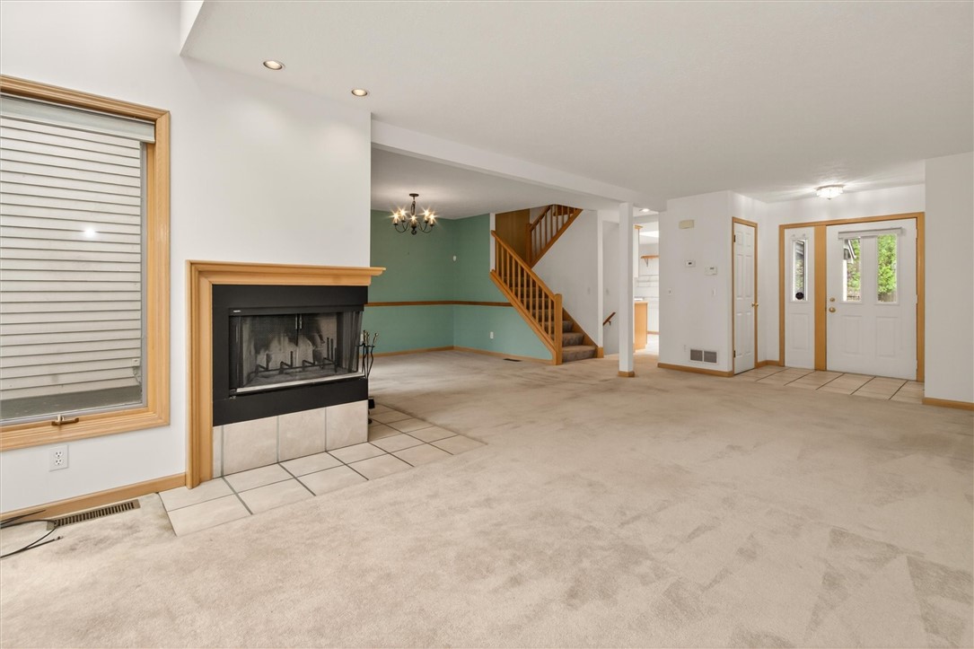 237 Highland Parkway Rochester, NY 14620 - Photo 14 of 41