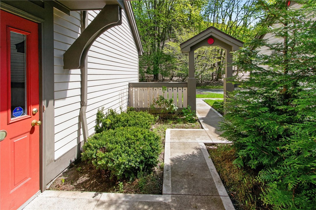 237 Highland Parkway Rochester, NY 14620 - Photo 5 of 41