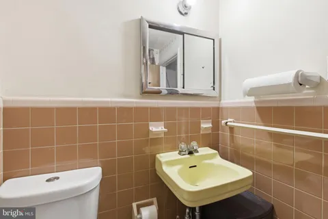 $180,000 | 1228 Elson Road, Brookhaven, PA 19015