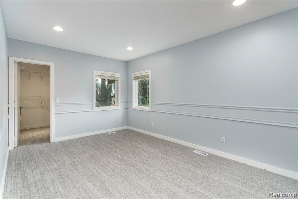 775 Lyle Drive Waterford, MI 48327 - Photo 42 of 63 Gallery Image 42