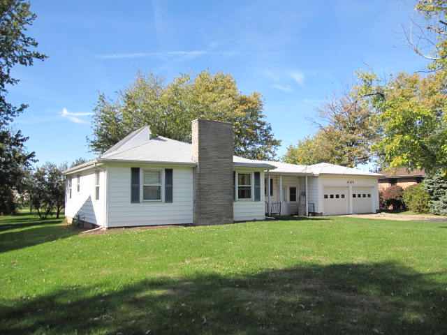 19279 Springfield Road Groveland, IL 61535 - Photo 1 of 7
