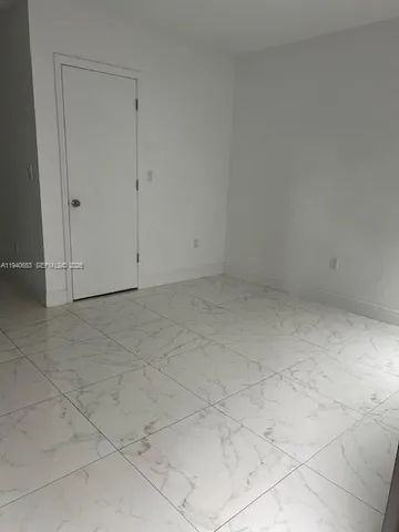 $1,400 | 625 Southwest 5th Avenue, Unit 8, Miami, FL 33130