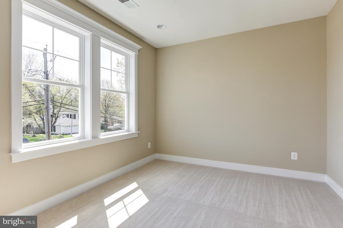 603 Tapawingo Road Southwest Vienna, VA 22180 - Photo 23 of 30 Bedroom