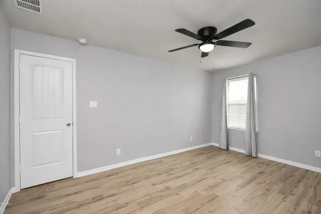 $325,000 | 427 Heatherton Hill Drive, Rosenberg, TX 77469