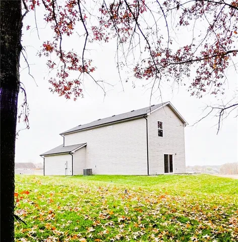 $300,000 | 707 Mahogany Court, Warrensburg, MO 64093