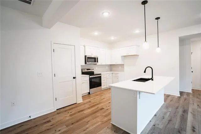 $300,000 | 707 Mahogany Court, Warrensburg, MO 64093