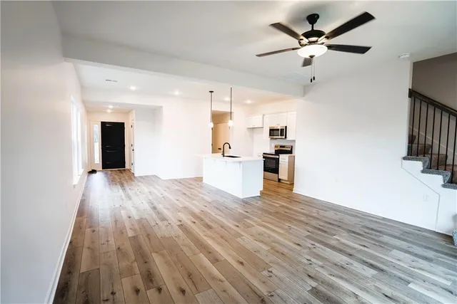 $300,000 | 707 Mahogany Court, Warrensburg, MO 64093