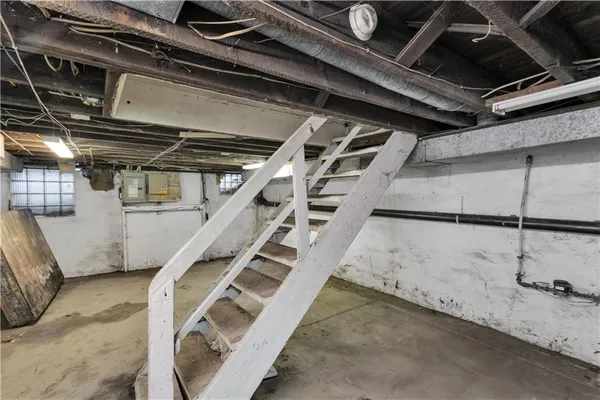 $130,000 | 932 Dixon Avenue, North Versailles, PA 15137