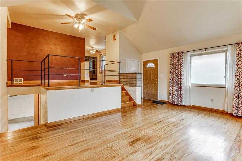 118 Three Degree Road Pittsburgh, PA 15237 - Photo 2 of 22 Gallery Image 2