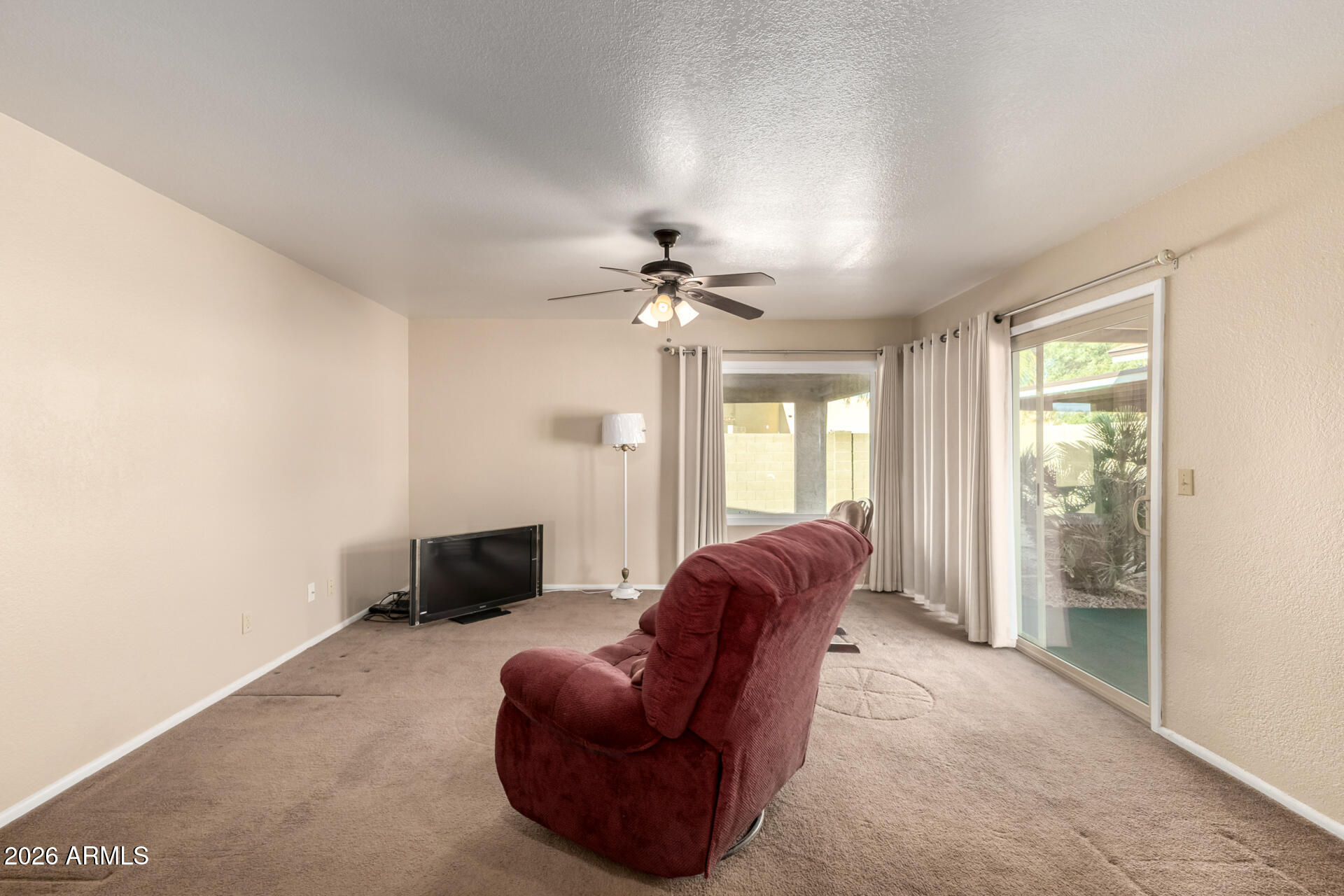 12850 South 50th Way Phoenix, AZ 85044 - Photo 4 of 23 09 50th