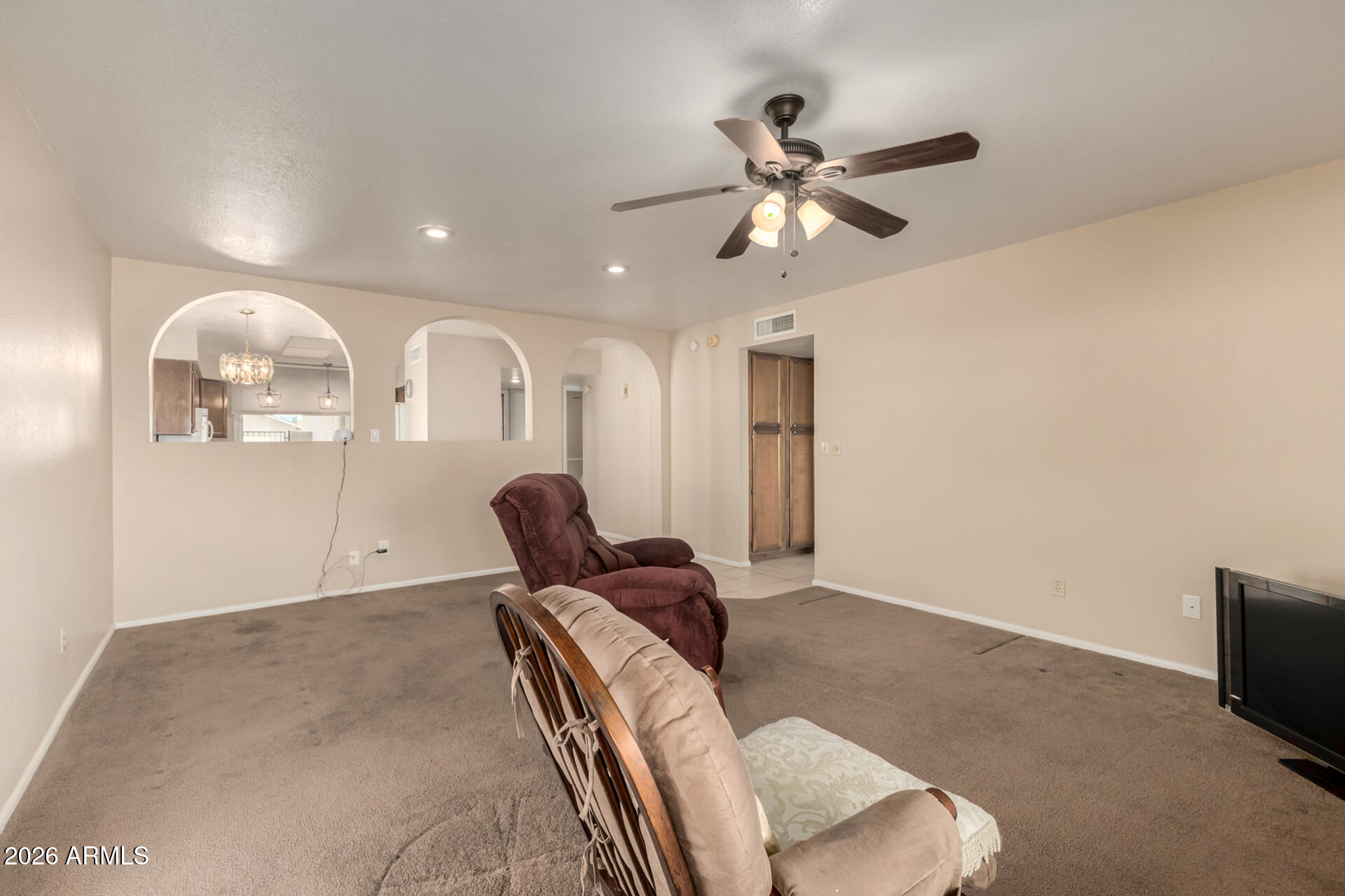 12850 South 50th Way Phoenix, AZ 85044 - Photo 5 of 23 10 50th