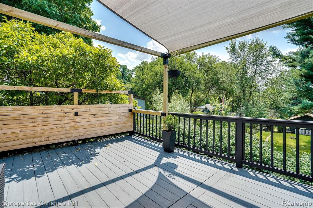 986 East Tienken Road Rochester Hills, MI 48306 - Photo 18 of 20