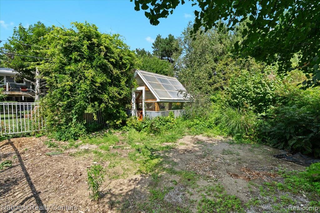 1785 Middle Road Highland, MI 48357 - Photo 41 of 50