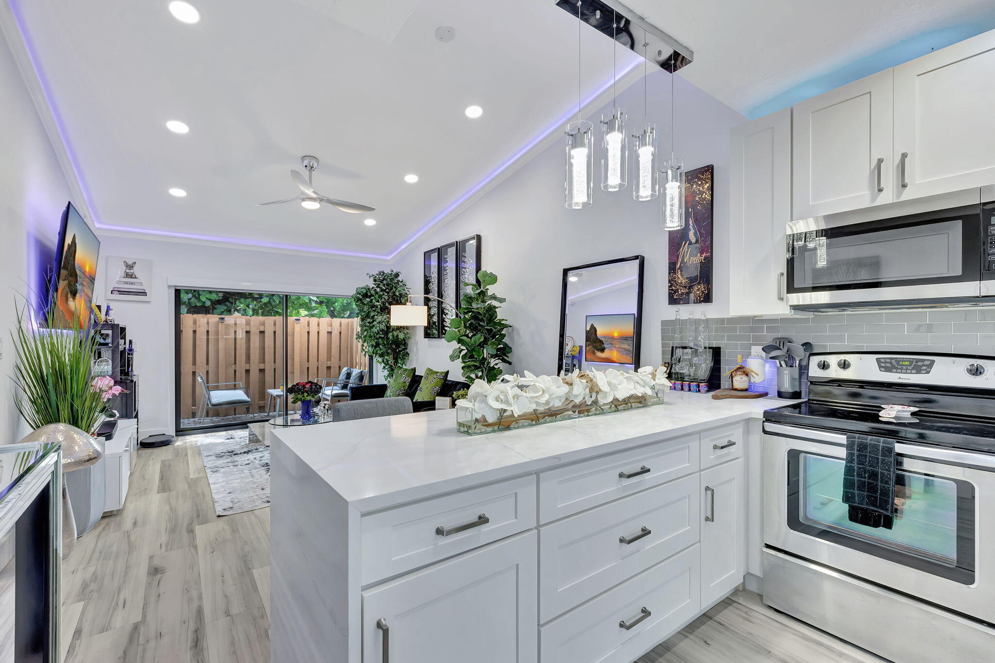 2320 Northwest 37th Avenue, Unit D29 Coconut Creek, FL 33066 - Photo 7 of 27