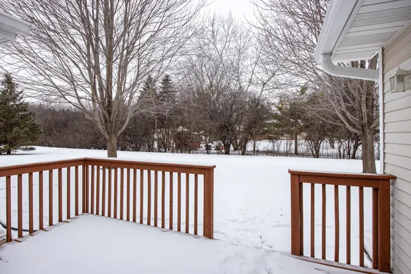 $274,900 | 486 Wyldewood Drive, Unit B, Oshkosh, WI 54904