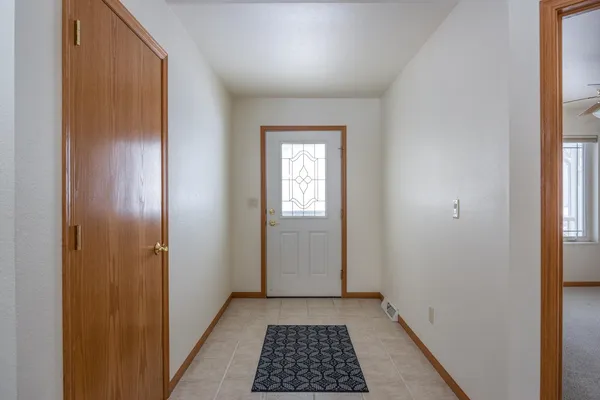 $274,900 | 486 Wyldewood Drive, Unit B, Oshkosh, WI 54904