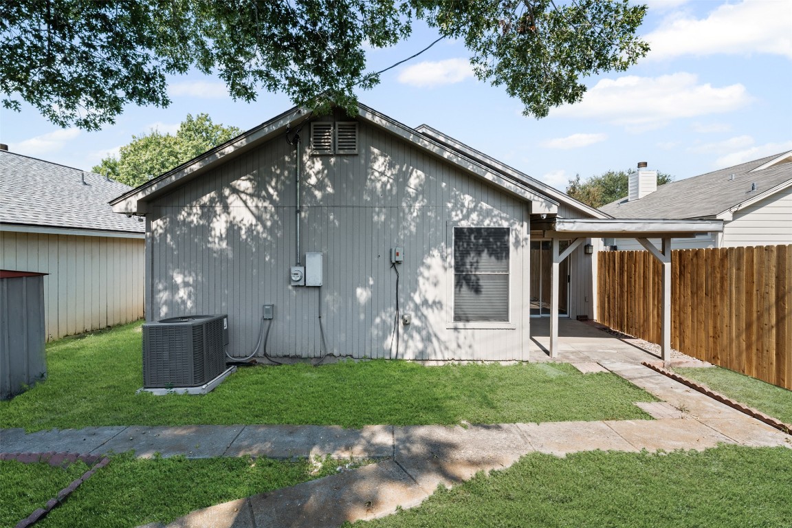 4707 Ridge Way Drive Temple, TX 76502 - Photo 24 of 29 a front view of a house with garden