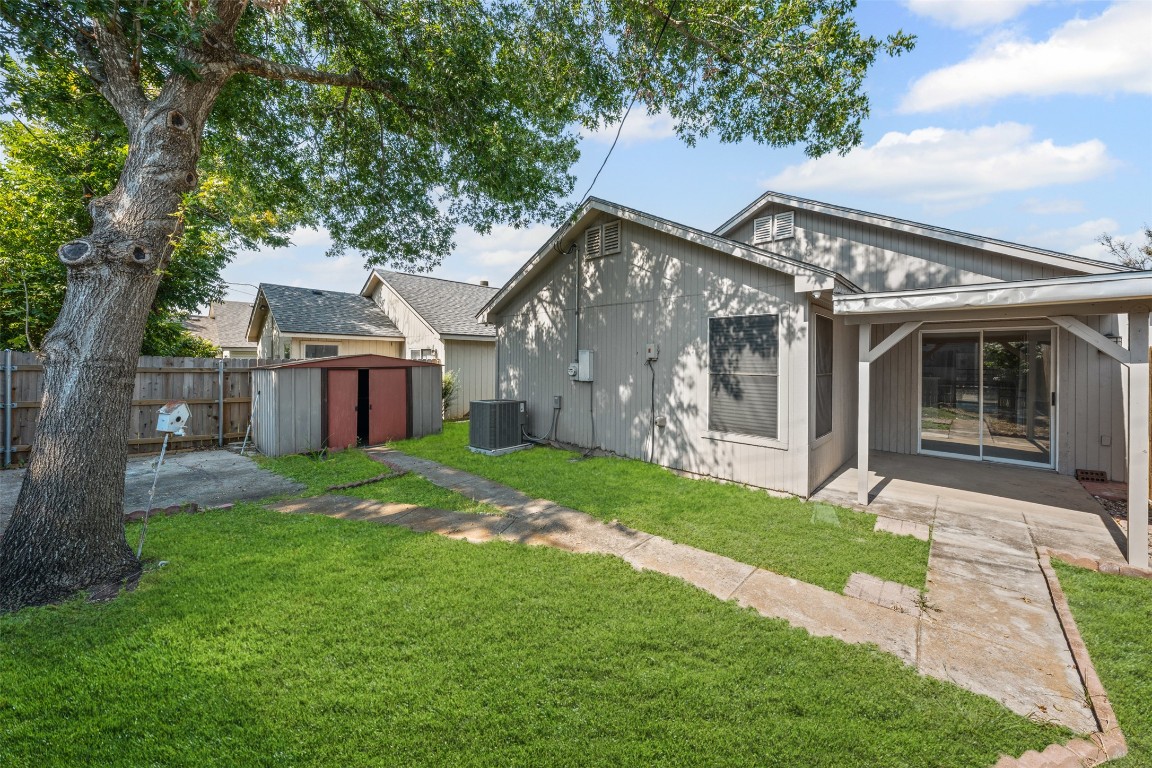 4707 Ridge Way Drive Temple, TX 76502 - Photo 26 of 29 a view of a house with a yard and large tree