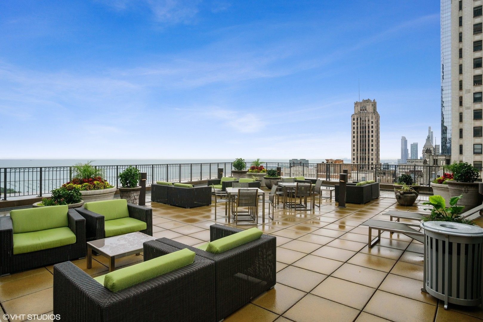 130 North Garland Court, Unit 4101 Chicago, IL 60602 - Photo 33 of 49 a view of a terrace with furniture