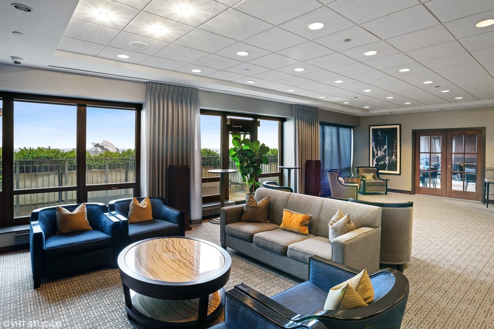 130 North Garland Court, Unit 4101 Chicago, IL 60602 - Photo 39 of 49 a living room with furniture and a large window