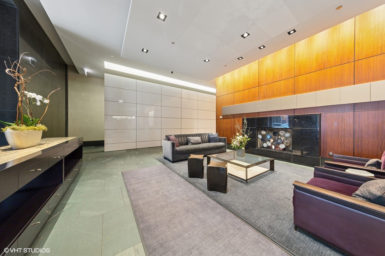 130 North Garland Court, Unit 4101 Chicago, IL 60602 - Photo 43 of 49 a lobby with furniture and rug