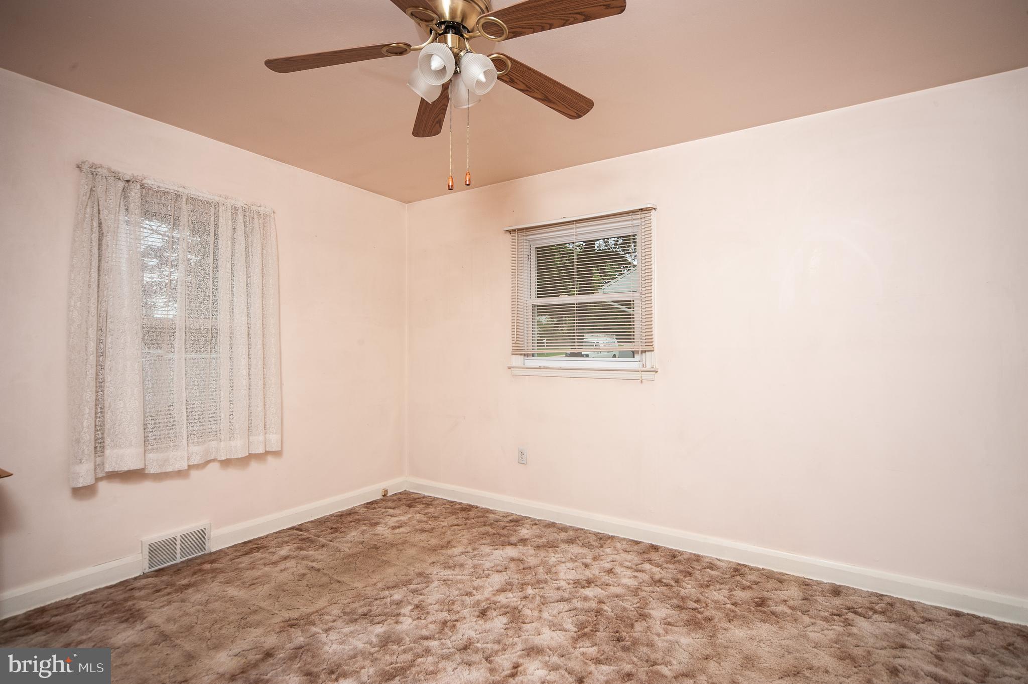 207 Mountain Road Linthicum, MD 21090 - Photo 14 of 28