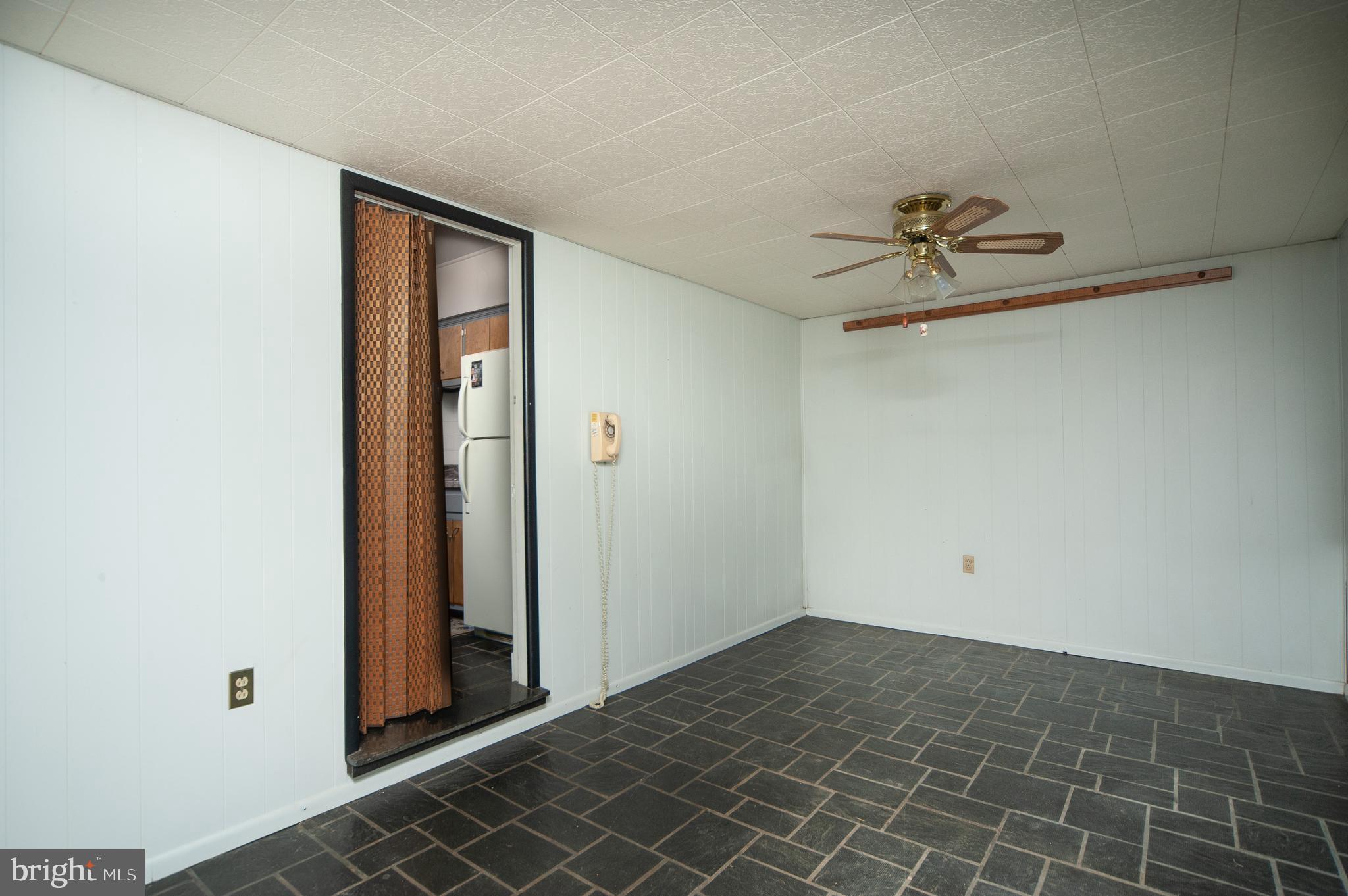 207 Mountain Road Linthicum, MD 21090 - Photo 22 of 28