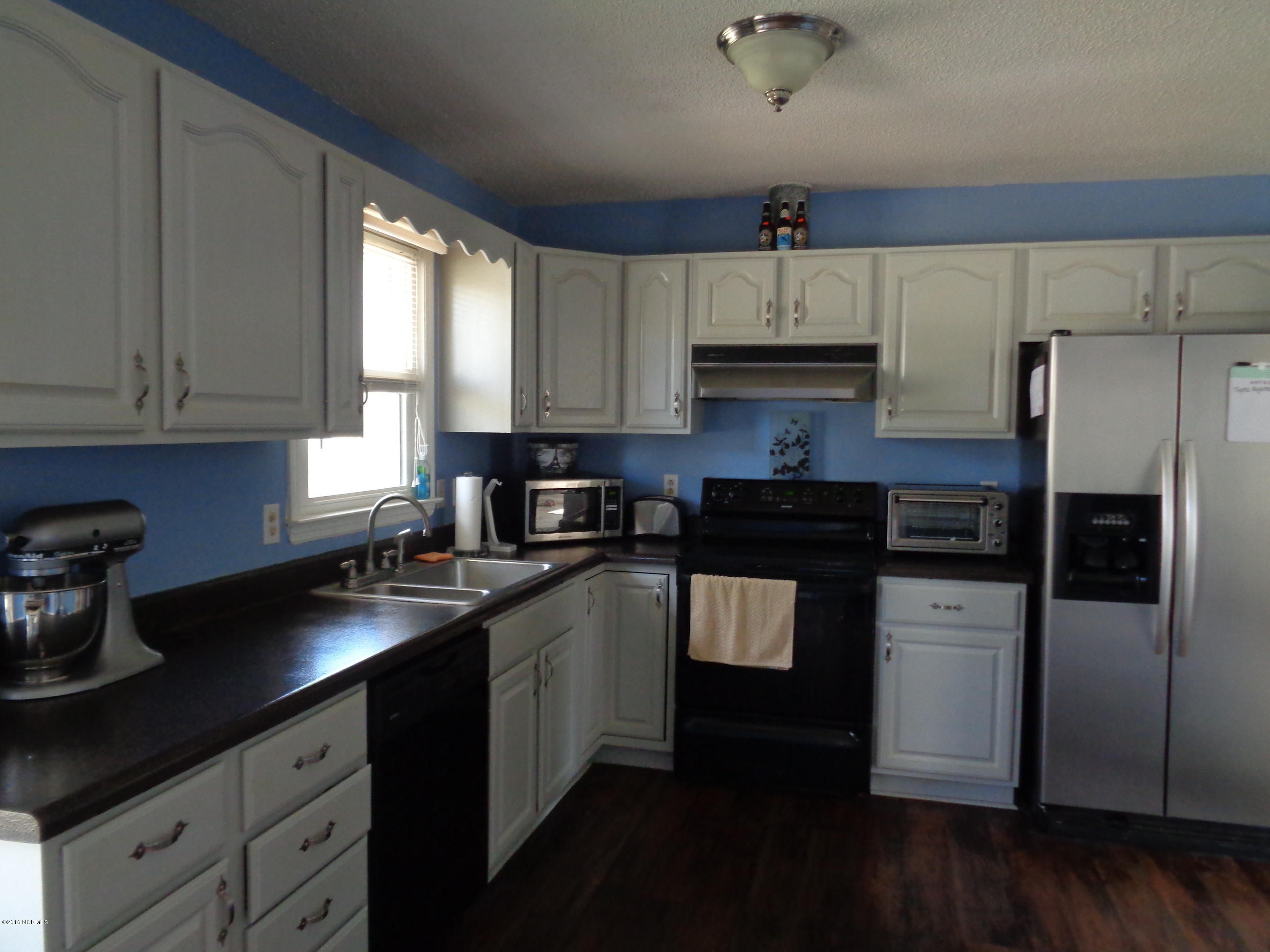 107 Poplar Road Havelock, NC 28532 - Photo 5 of 22 Another View Kitchen