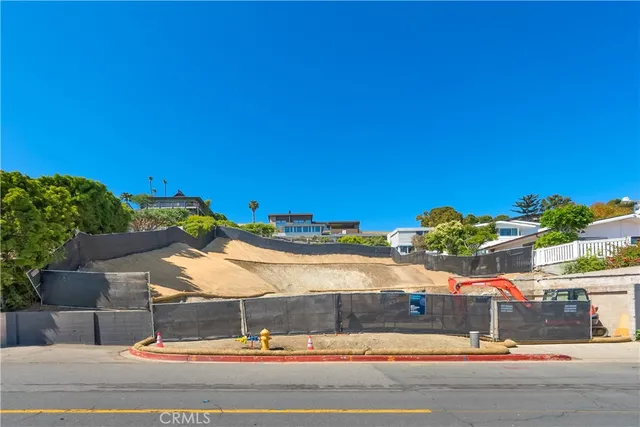 a view of a outdoor space