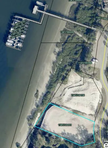 a view of lot of water heater room