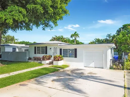 $1,050,000 | 1625 Cleveland Street, Hollywood, FL 33020