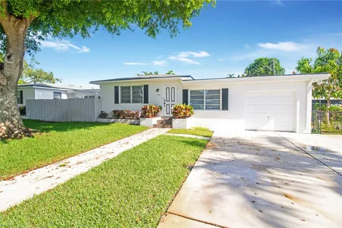 $1,050,000 | 1625 Cleveland Street, Hollywood, FL 33020