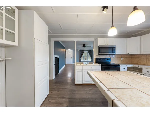 $514,900 | 31778 Highway 213, Molalla, OR 97038