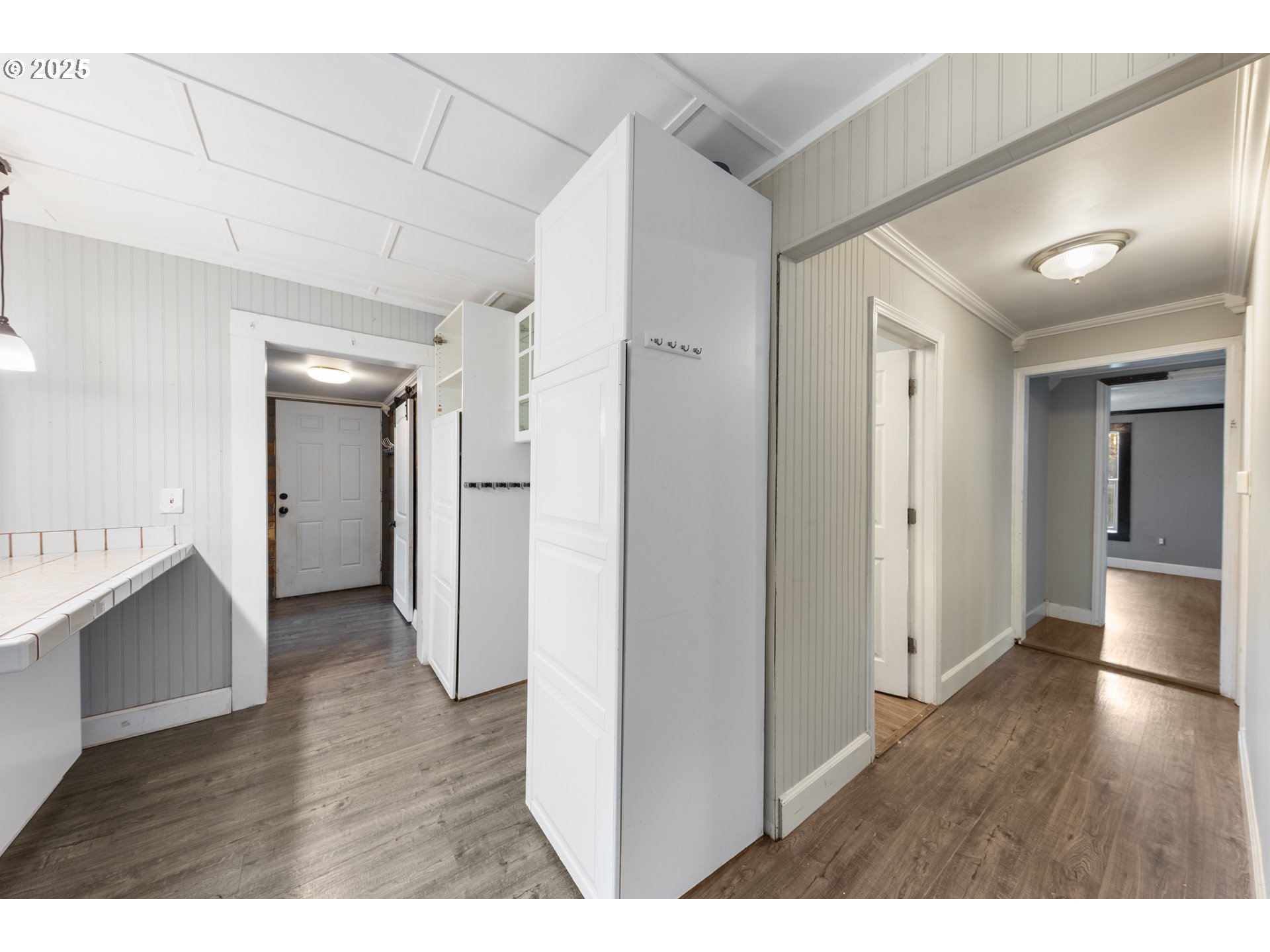31778 Highway 213 Molalla, OR 97038 - Photo 20 of 47 a view interior of the house and wooden floor