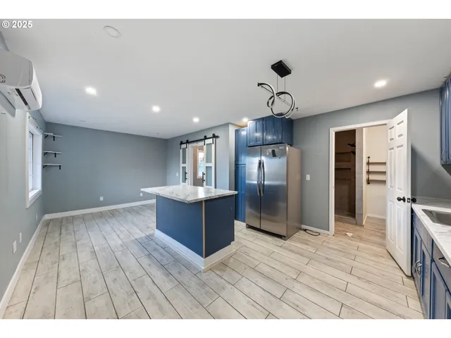 $534,900 | 31778 Highway 213, Molalla, OR 97038