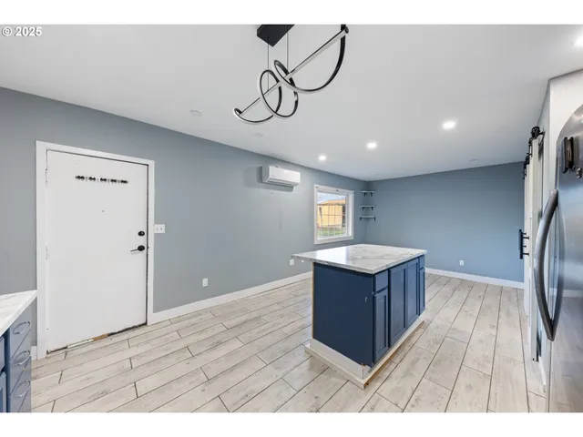 $534,900 | 31778 Highway 213, Molalla, OR 97038