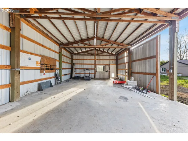 $534,900 | 31778 Highway 213, Molalla, OR 97038