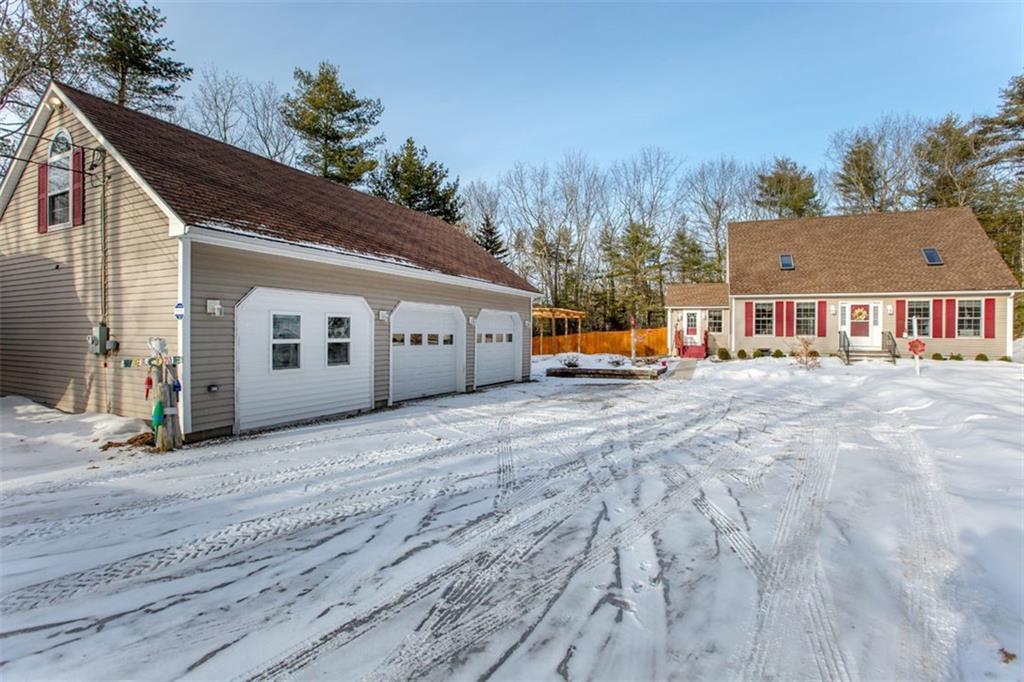 355 Middle Road Woolwich, ME 04579 - Photo 2 of 34 Photo