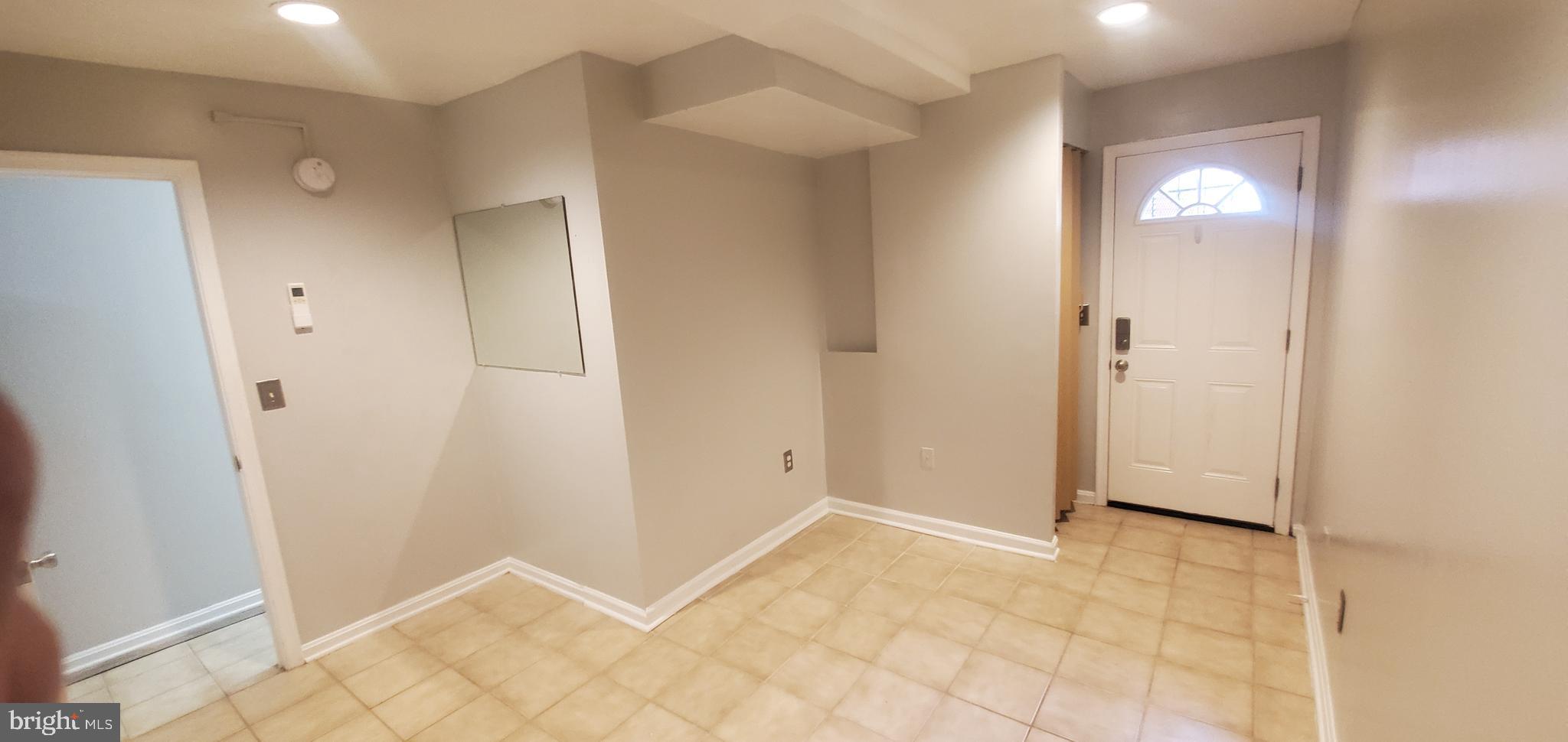 17 Quincy Place Northwest, Unit B Washington, DC 20001 - Photo 14 of 22 a view of an empty room