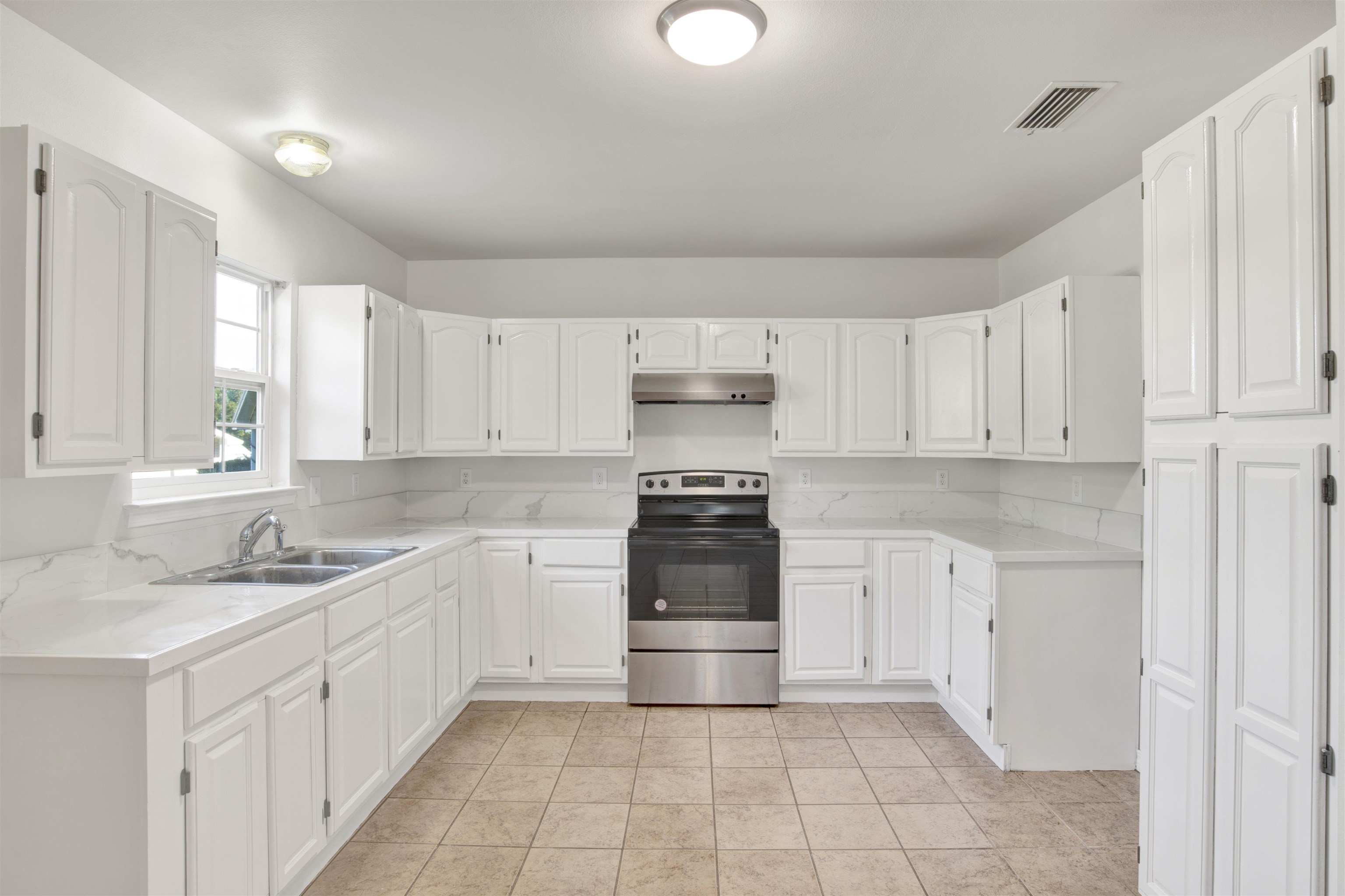 13501 Rooster Lane Foley, AL 36535 - Photo 7 of 18
