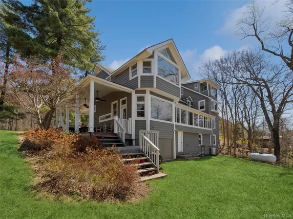 $1,695,000 | 8 Manitou Ridge, Garrison, NY 10524