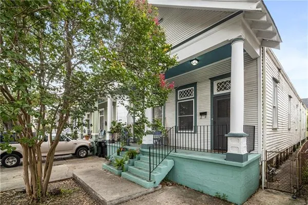 $1,595 | 3605 Banks Street, New Orleans, LA 70119