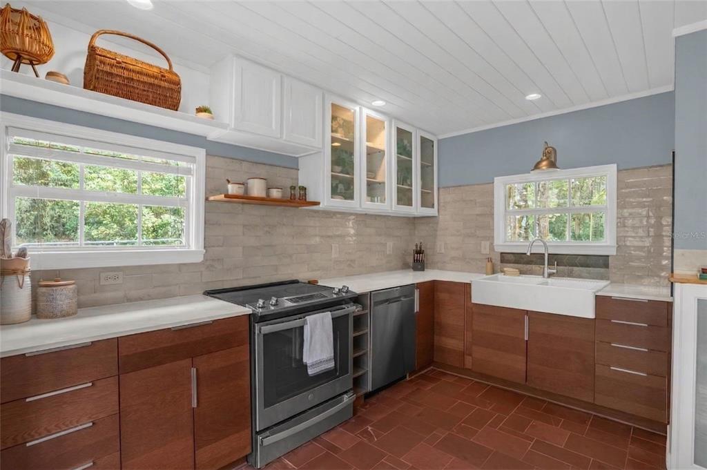 331 Old Eustis Road Mount Dora, FL 32757 - Photo 13 of 30