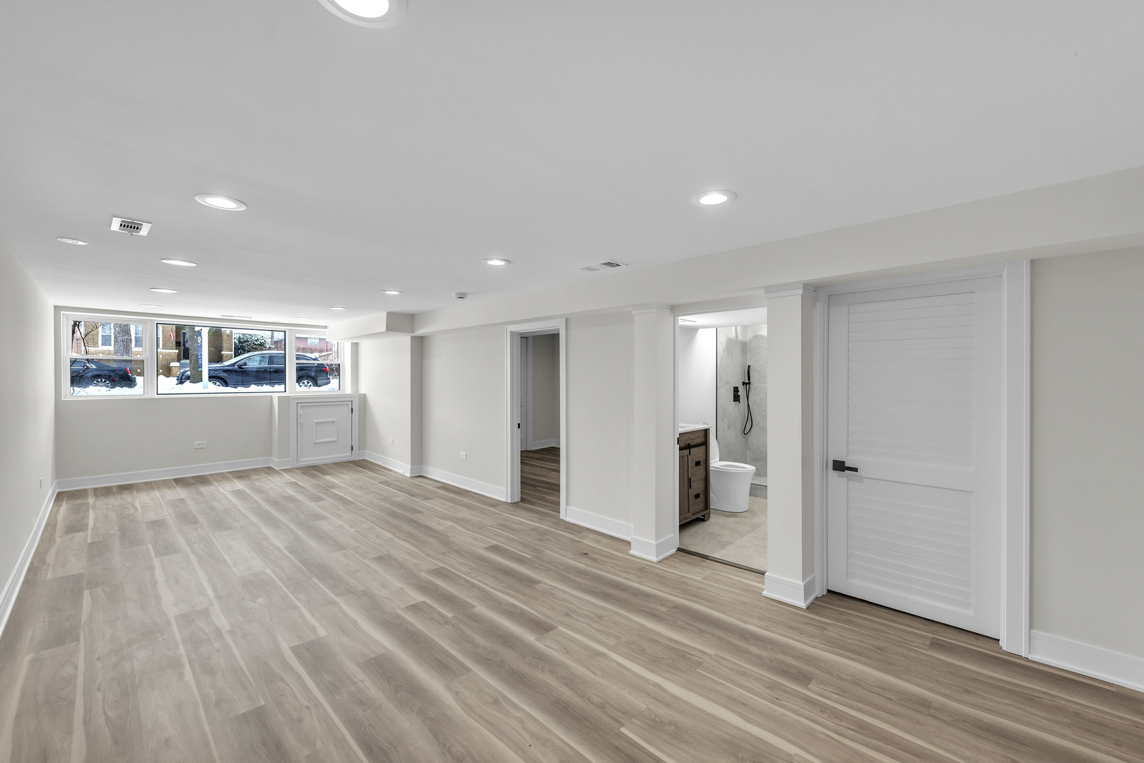 2513 Keystone Avenue North Riverside, IL 60546 - Photo 22 of 32 a view of empty room with wooden floor