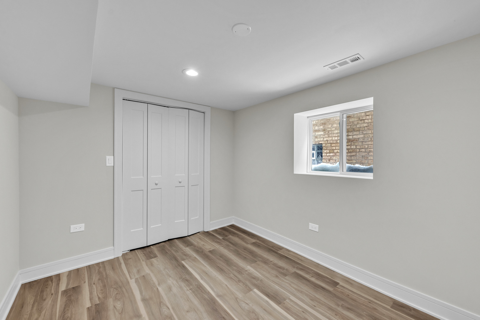 2513 Keystone Avenue North Riverside, IL 60546 - Photo 24 of 32 a view of an empty room with wooden floor