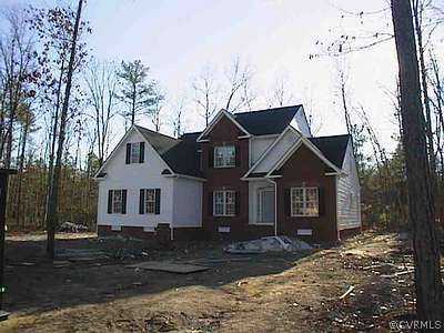 513 Greymont Chester, VA 23836 - Photo 1 of 1 a front view of a house with yard